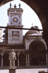piazza Libertà 